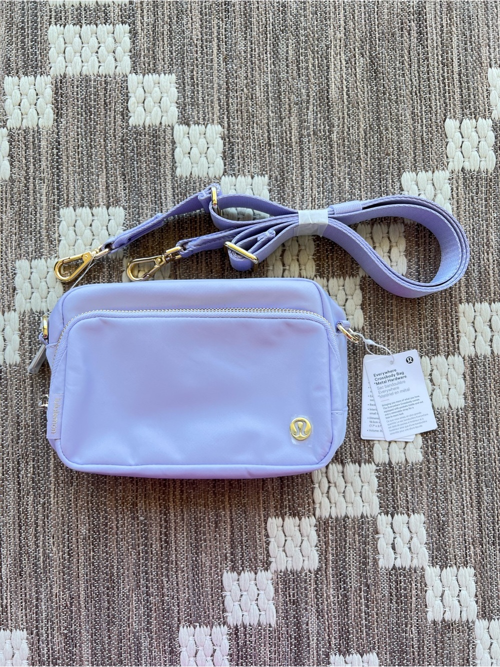 NWT lululemon athletica Lavender Everyday Crossbody